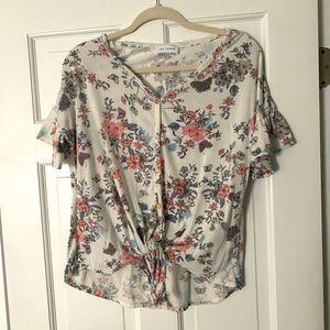 Butterfly sleeved shirt